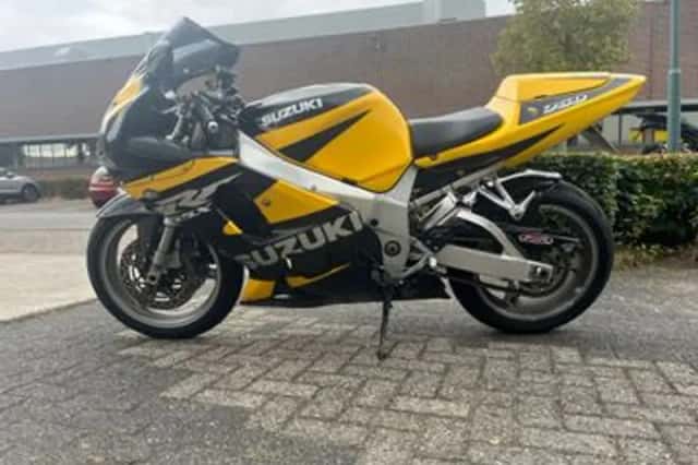Suzuki GSX-R750 (2000) thumbnail 1