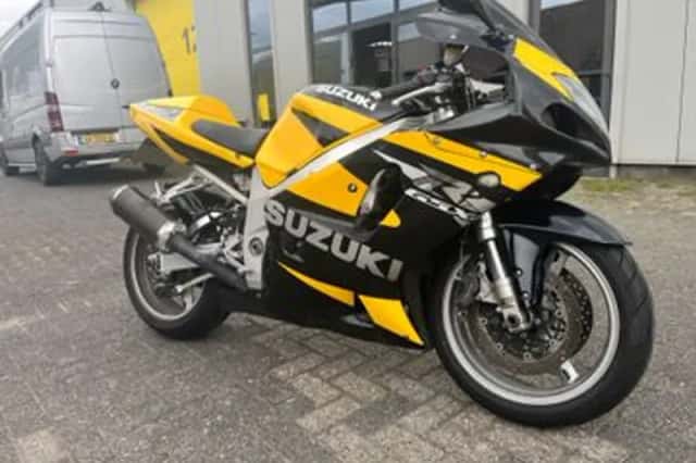 Suzuki GSX-R750 (2000) thumbnail 3