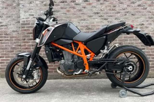 KTM 690 Duke (2016) thumbnail 1
