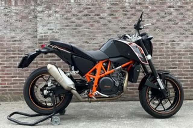 KTM 690 Duke (2016) thumbnail 4