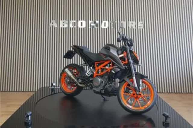 KTM 390 Duke (2021) thumbnail 2