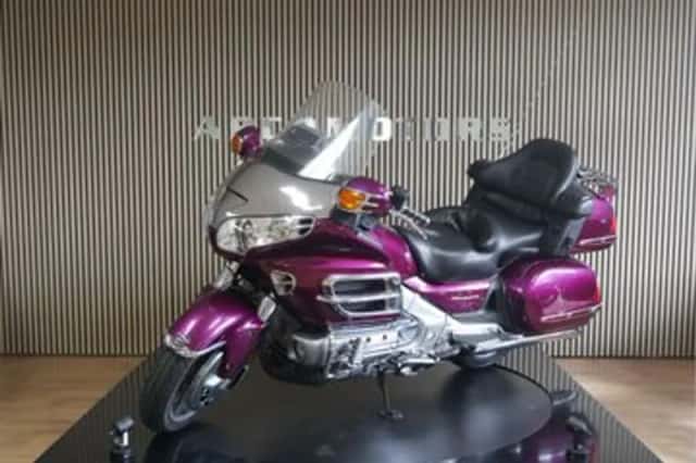 Honda GL 1800 Goldwing (2004) thumbnail 3