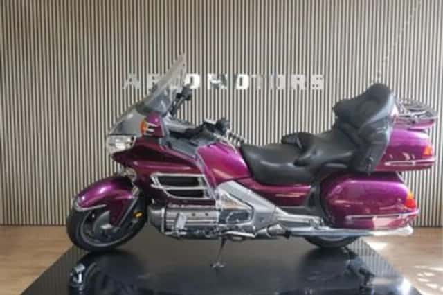 Honda GL 1800 Goldwing (2004) thumbnail 4