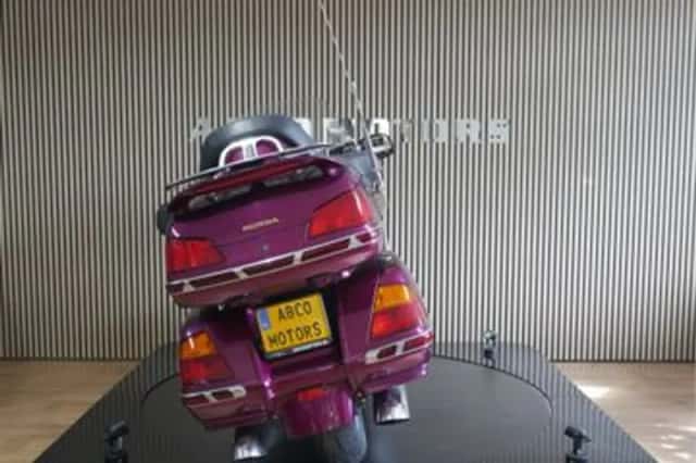 Honda GL 1800 Goldwing (2004) thumbnail 6