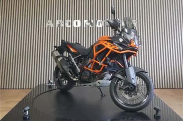 KTM 1050 Adventure (2016) thumbnail 2
