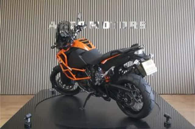 KTM 1050 Adventure (2016) thumbnail 6
