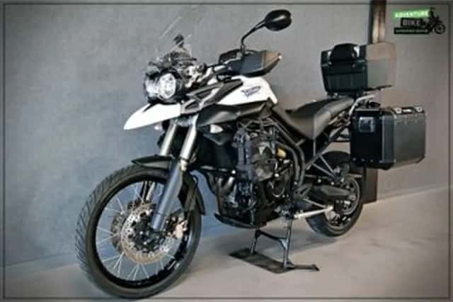 Triumph Tiger 800 XC (2011) thumbnail 2