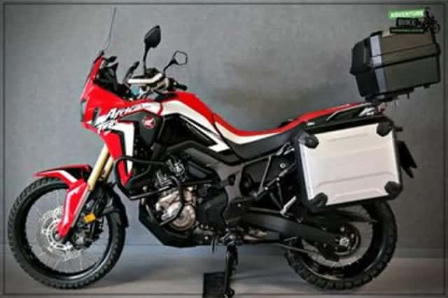 Honda CRF 1000 L Africa Twin (2016) thumbnail 1