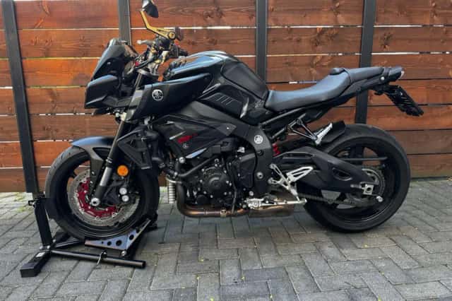 Yamaha MT-10 (2018) thumbnail 3