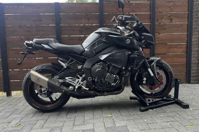 Yamaha MT-10 (2016) thumbnail 5