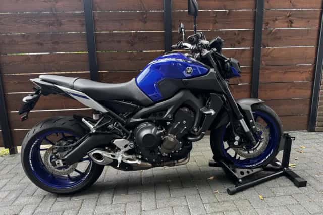 Yamaha MT-09 (0) thumbnail 6