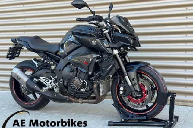 Yamaha MT-10 (2016) thumbnail 1