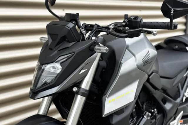 Honda CB 750 Hornet (2023) thumbnail 3