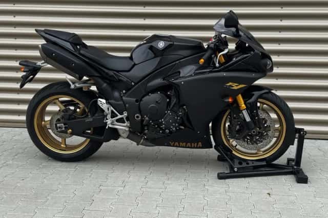 Yamaha YZF-R1 (2009) thumbnail 5