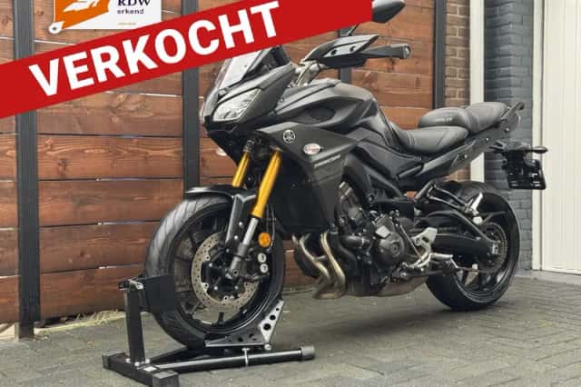 Yamaha Tracer 900 (2017) thumbnail 1