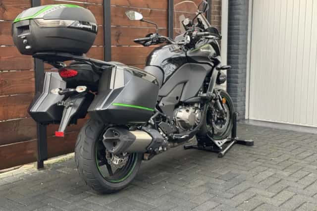 Kawasaki Versys 1000 (2018) thumbnail 4