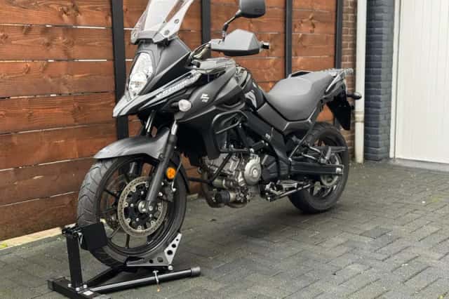 Suzuki DL650 (0) thumbnail 2