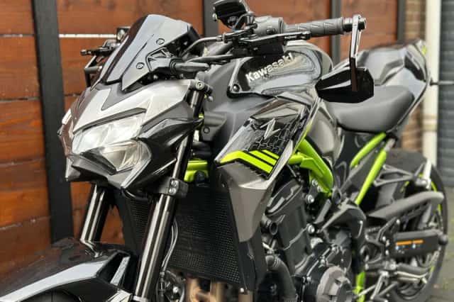 Kawasaki Z900 (0) thumbnail 5
