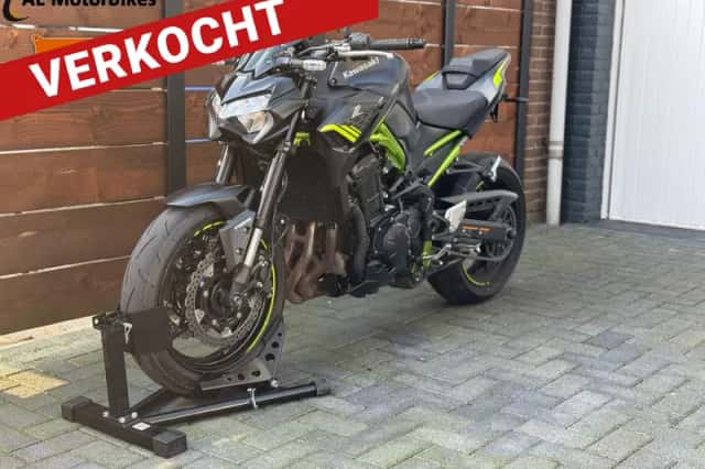 Kawasaki Z900 (2021) thumbnail 1