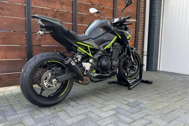 Kawasaki Z900 (2021) thumbnail 6