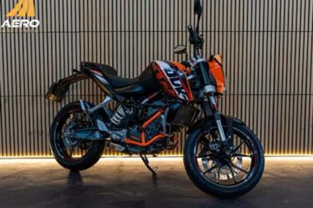 KTM 125 Duke (2015) thumbnail 1