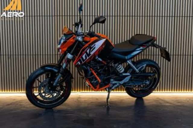 KTM 125 Duke (2015) thumbnail 2