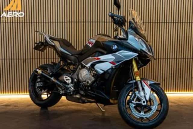 BMW S 1000 XR (2017) thumbnail 1
