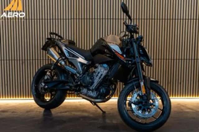 KTM 790 Duke (2020) thumbnail 1