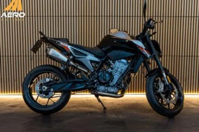 KTM 790 Duke (2020) thumbnail 2