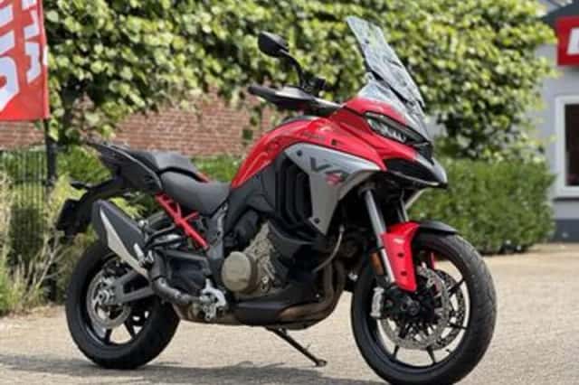 Ducati Multistrada V4 S-Rader - Red (2025) thumbnail 2