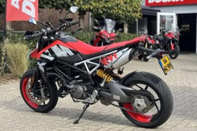 Ducati Hypermotard 950 RVE Livery (2025) thumbnail 4