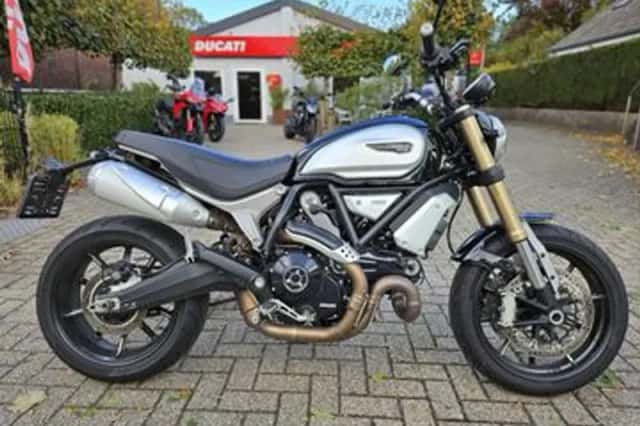 Ducati SCRAMBLER 1100 (2018) thumbnail 1