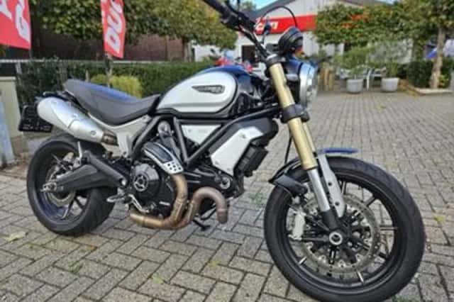 Ducati SCRAMBLER 1100 (2018) thumbnail 2