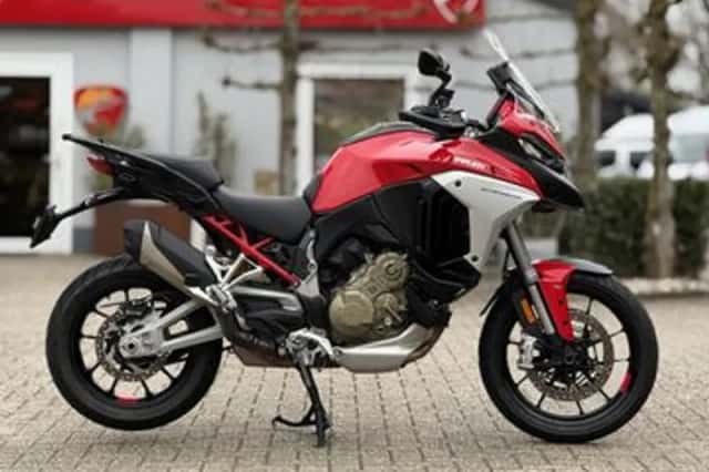 Ducati Multistrada V4 (2021) thumbnail 2