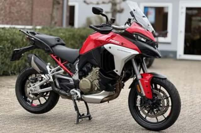 Ducati Multistrada V4 (2021) thumbnail 4