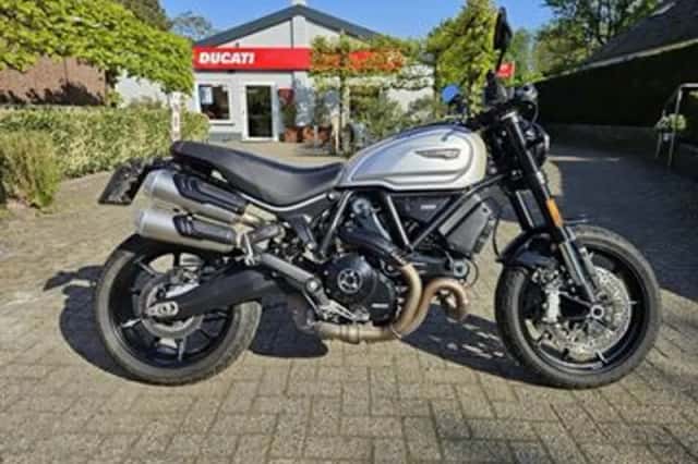 Ducati SCRAMBLER 1100 PRO (2021) thumbnail 1