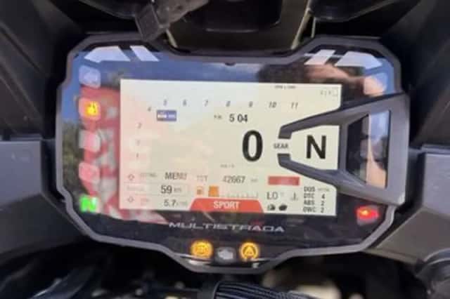 Ducati Multistrada 1260 ENDURO SAND (2019) thumbnail 6