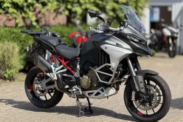 Ducati Multistrada V4S (2021) thumbnail 5