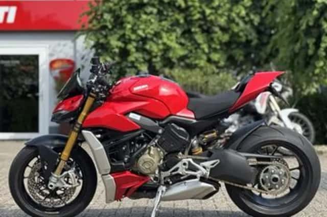 Ducati Streetfighter V4S Red (2020) thumbnail 2