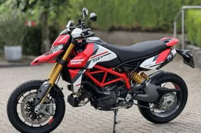 Ducati Hypermotard 950 SP (2022) thumbnail 1