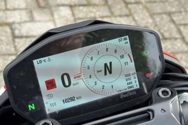 Ducati Hypermotard 950 SP (2022) thumbnail 5