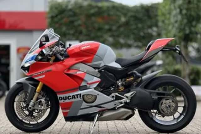 Ducati Panigale V4S Corse (2019) thumbnail 2