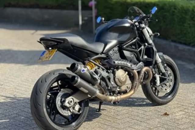 Ducati Monster 821 (2016) thumbnail 5