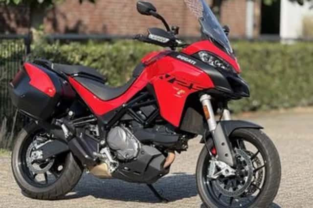 Ducati Multistrada V2 S (2024) thumbnail 3