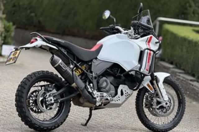Ducati Desert X (2024) thumbnail 5