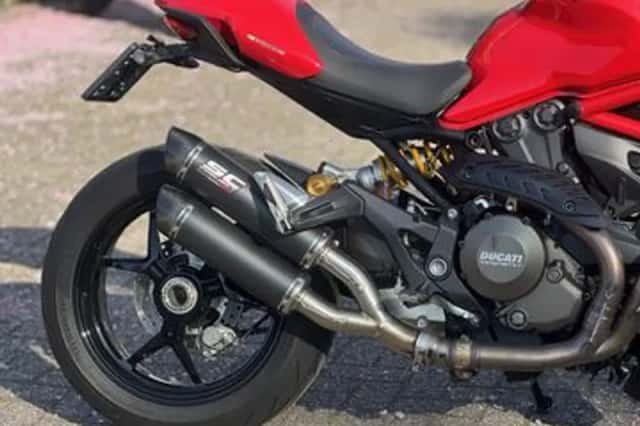 Ducati Monster 1200 S (2016) thumbnail 3