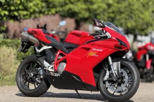 Ducati 848 (2008) thumbnail 3