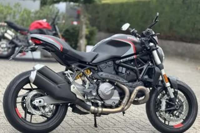 Ducati Monster 821 Dark (2020) thumbnail 4