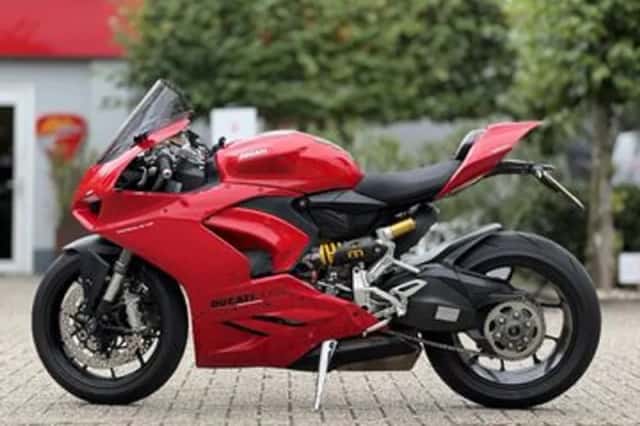 Ducati Panigale V2 (2020) thumbnail 2