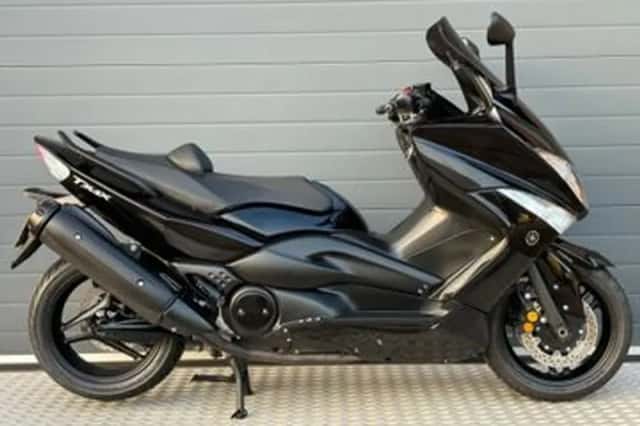 Yamaha Tmax (2009) thumbnail 2